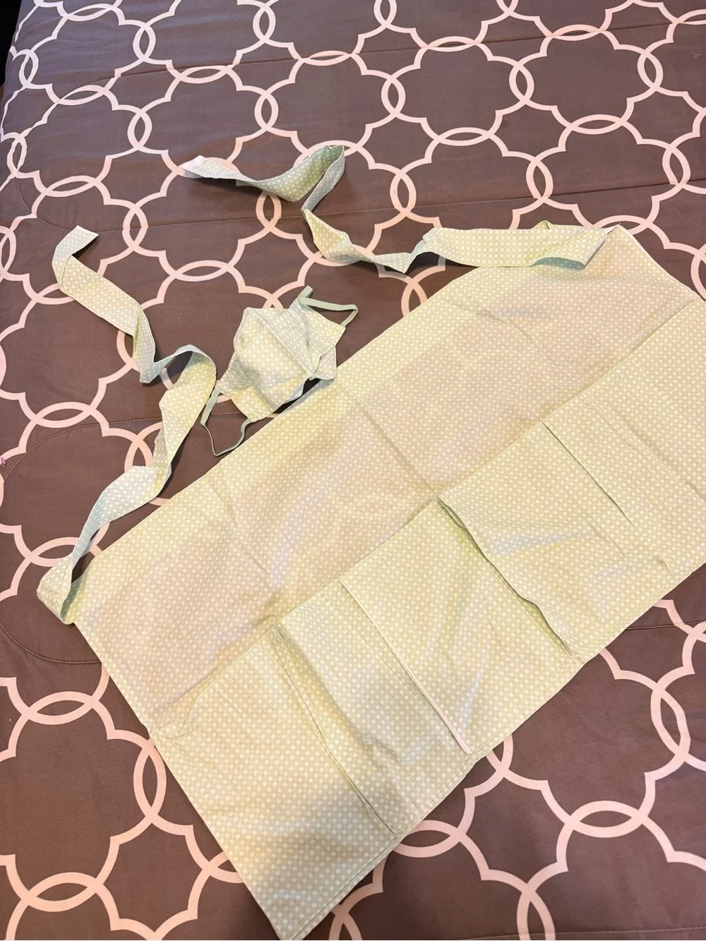 Light Green Pocket Cleaning Apron with Tie Waist